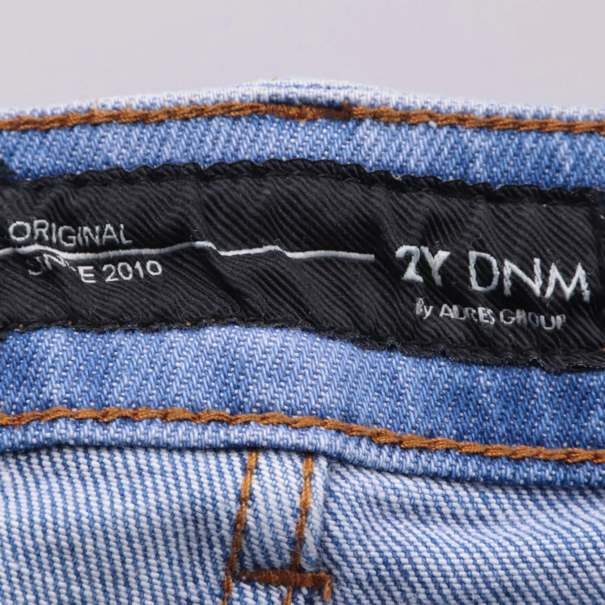 джинсы 2Y DNM
