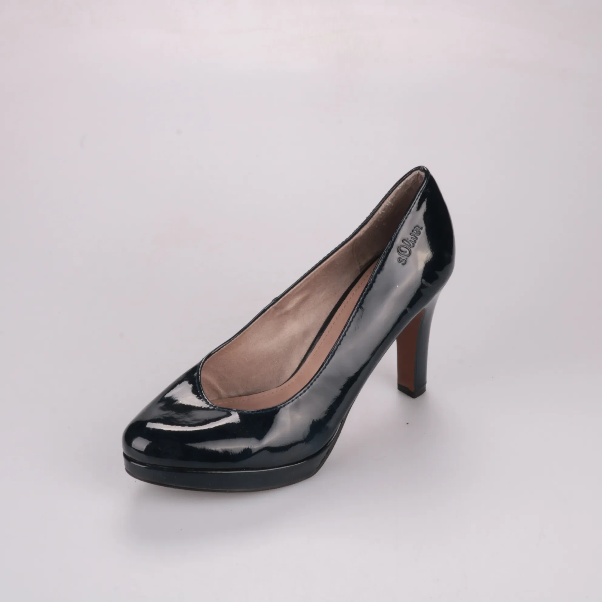 250127113-1
